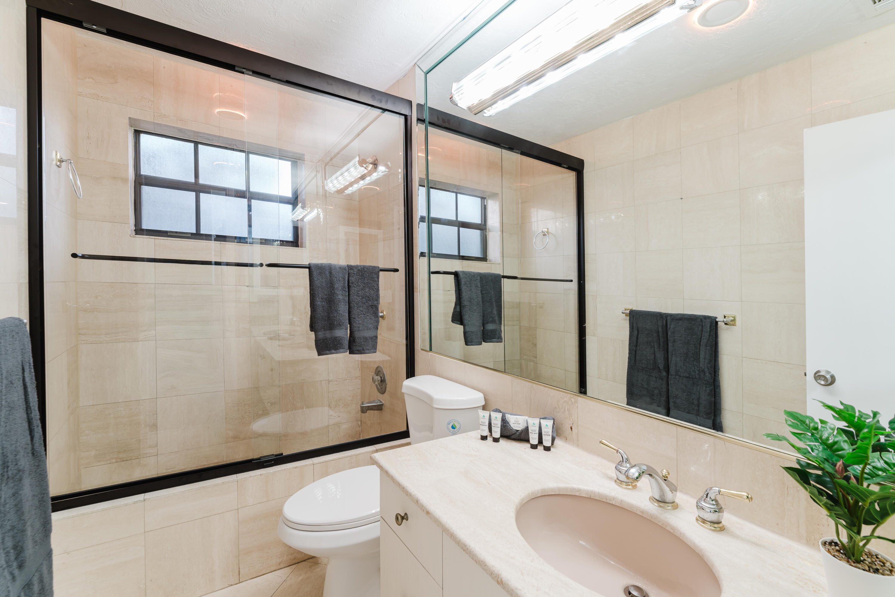 1016 NE 26th #1016, Pompano Beach FL 33062