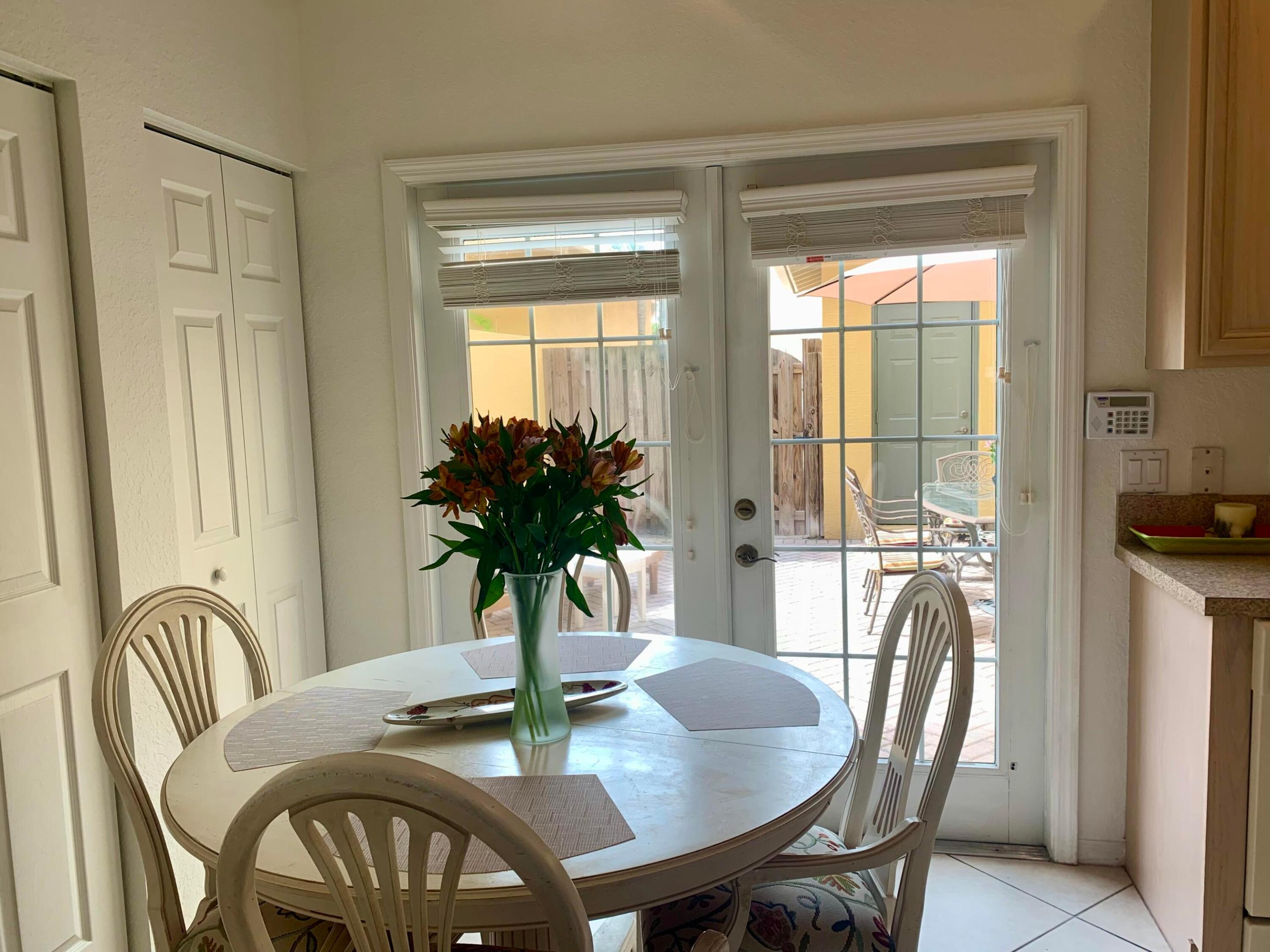 188 W Thatch Palm, Jupiter FL 33458