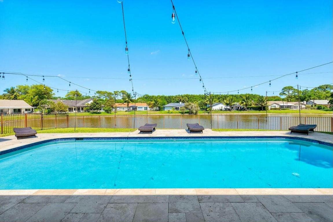 7619 Marbella, Boca Raton FL 33433