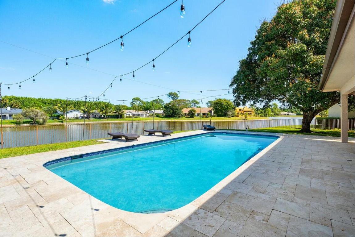 7619 Marbella, Boca Raton FL 33433