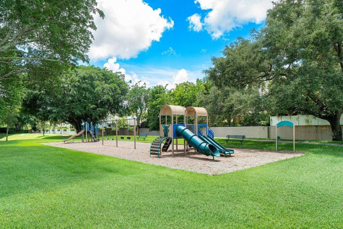 7619 Marbella, Boca Raton FL 33433