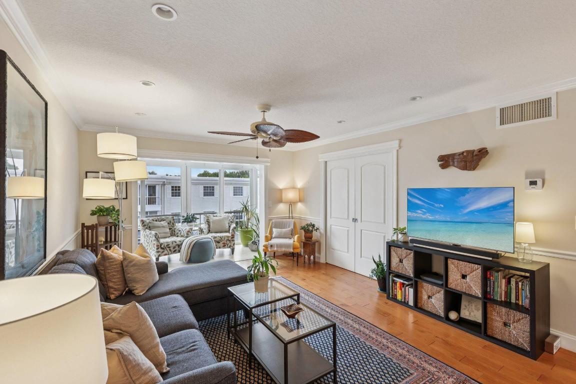 6381 Bay Club ##3, Fort Lauderdale FL 33308