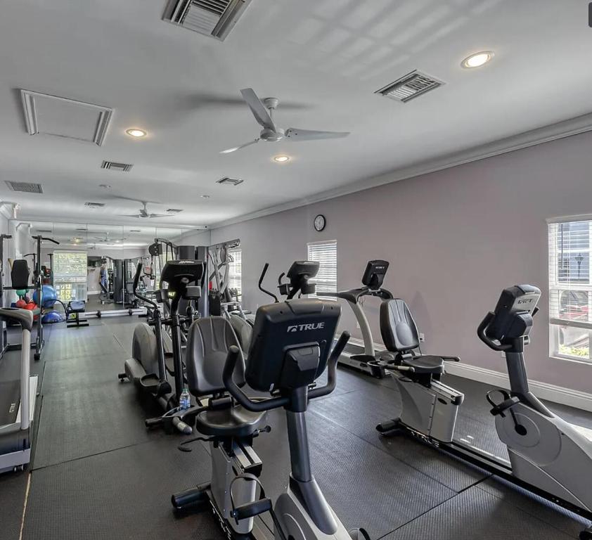 6381 Bay Club ##3, Fort Lauderdale FL 33308