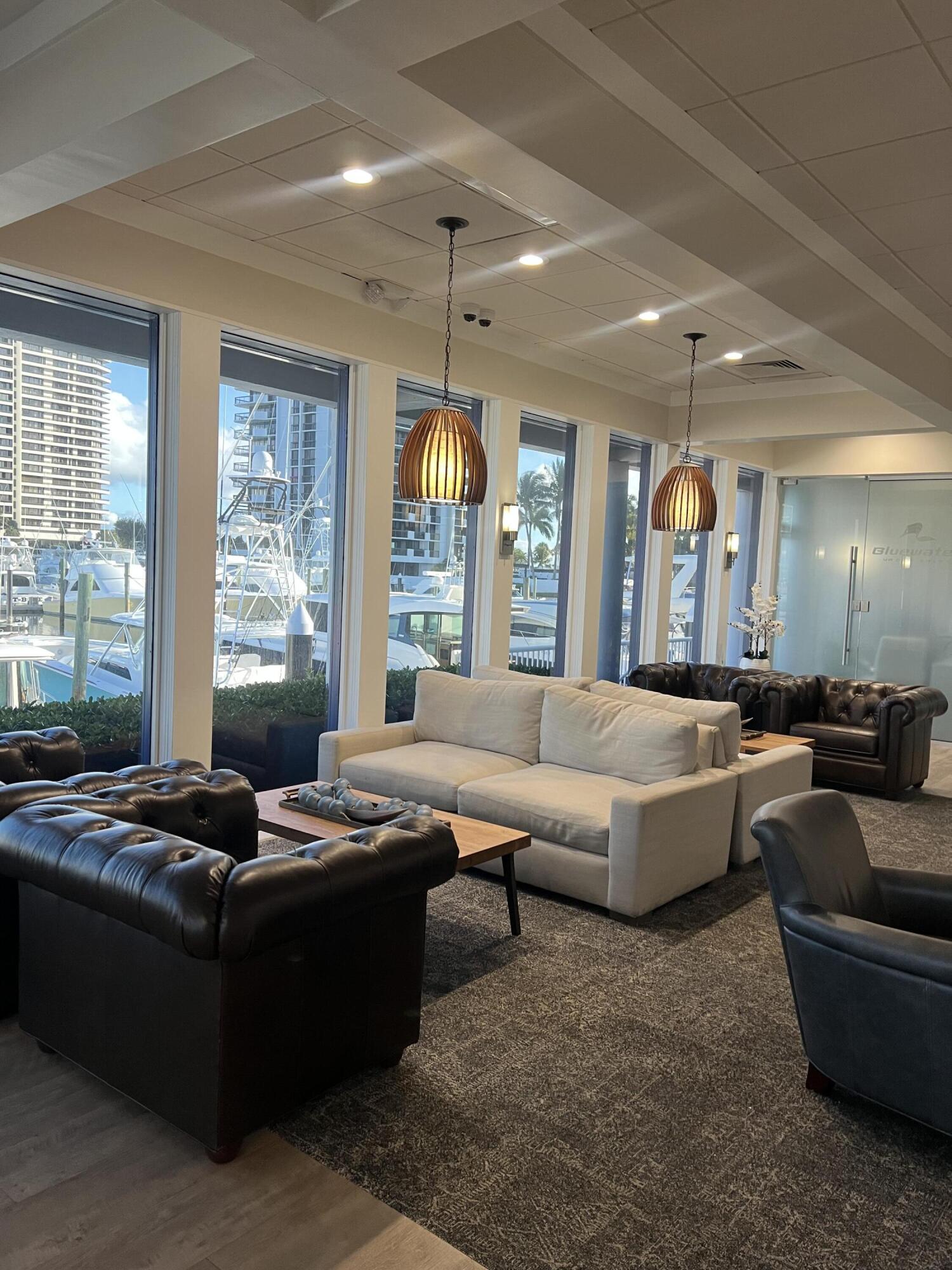 132 Lakeshore #1118, North Palm Beach FL 33408