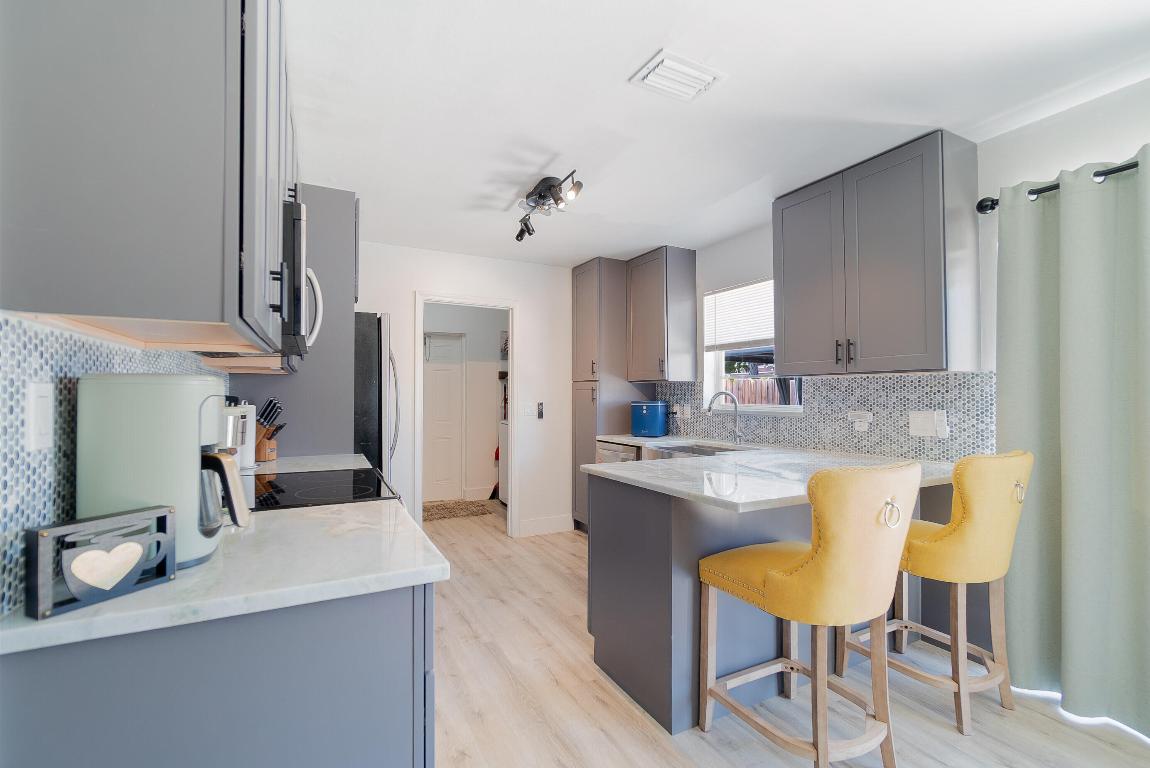 1416 W Hardee, Lantana FL 33462