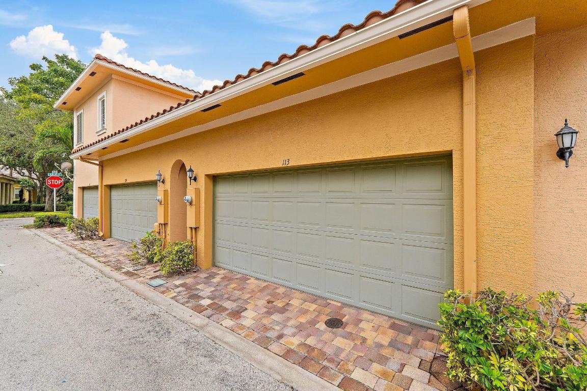 113 Glencullen, Jupiter FL 33458