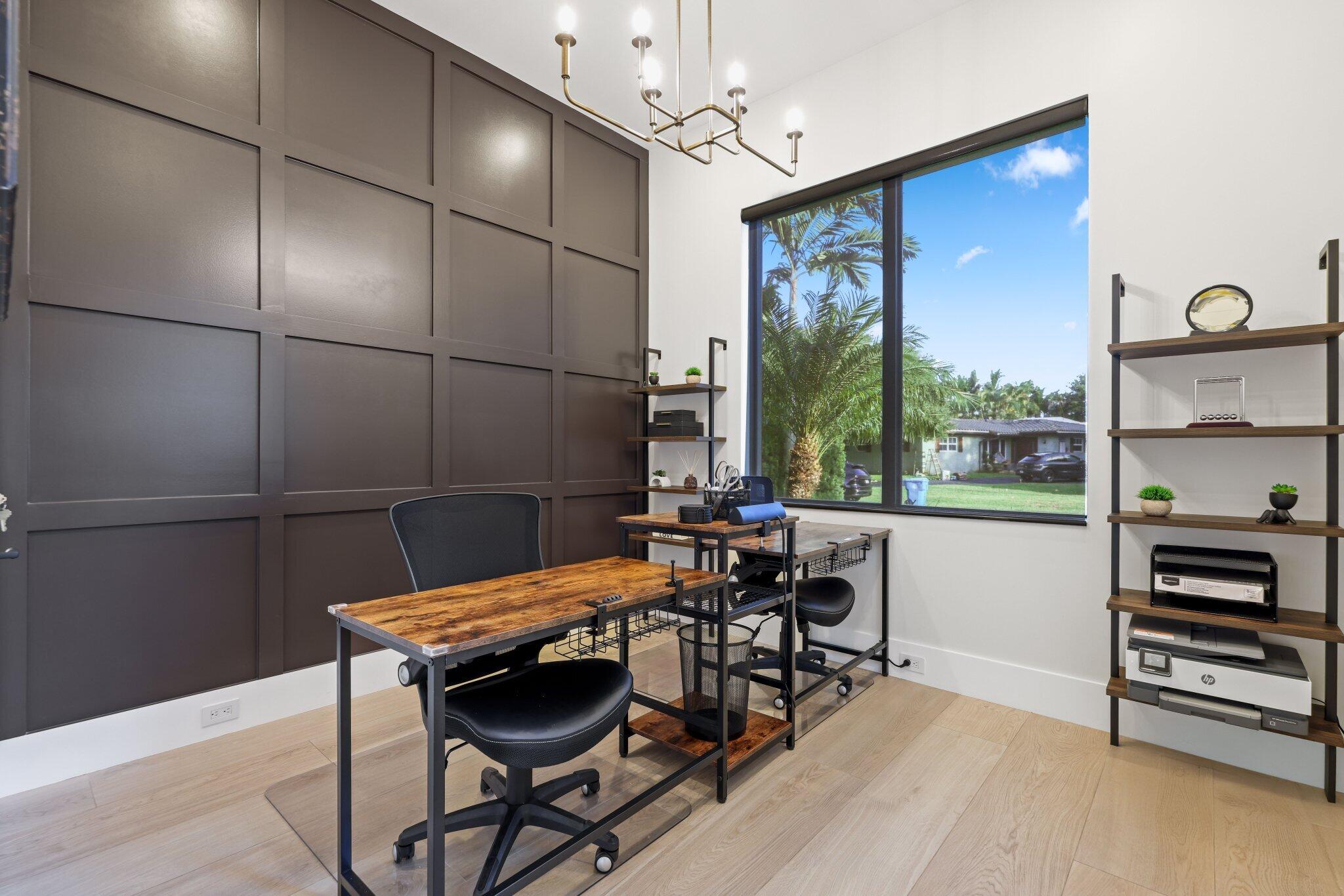 525 Whispering Pines, Boynton Beach FL 33435