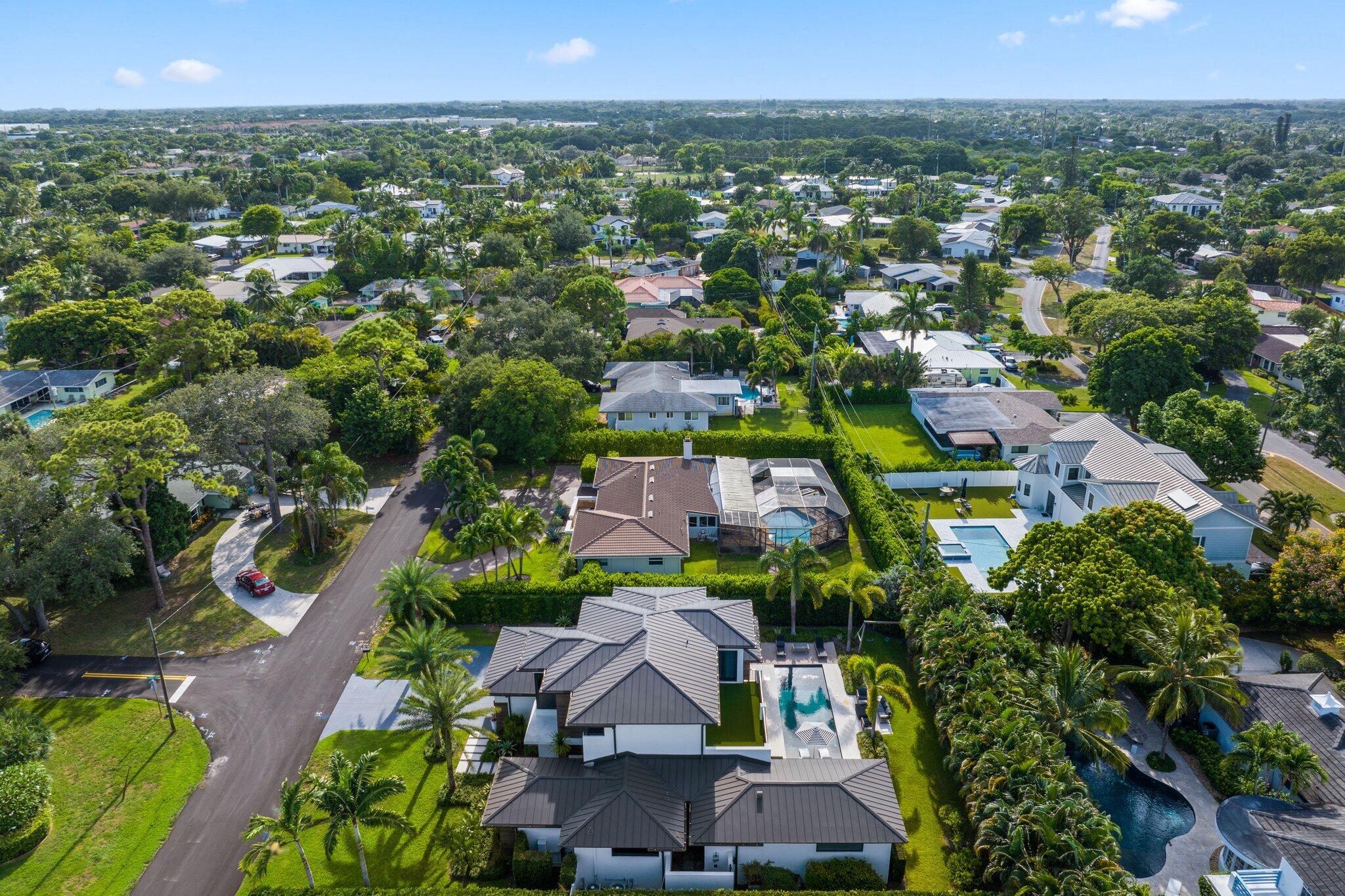 525 Whispering Pines, Boynton Beach FL 33435