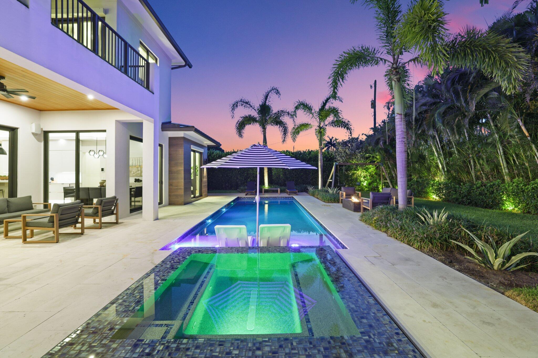 525 Whispering Pines, Boynton Beach FL 33435