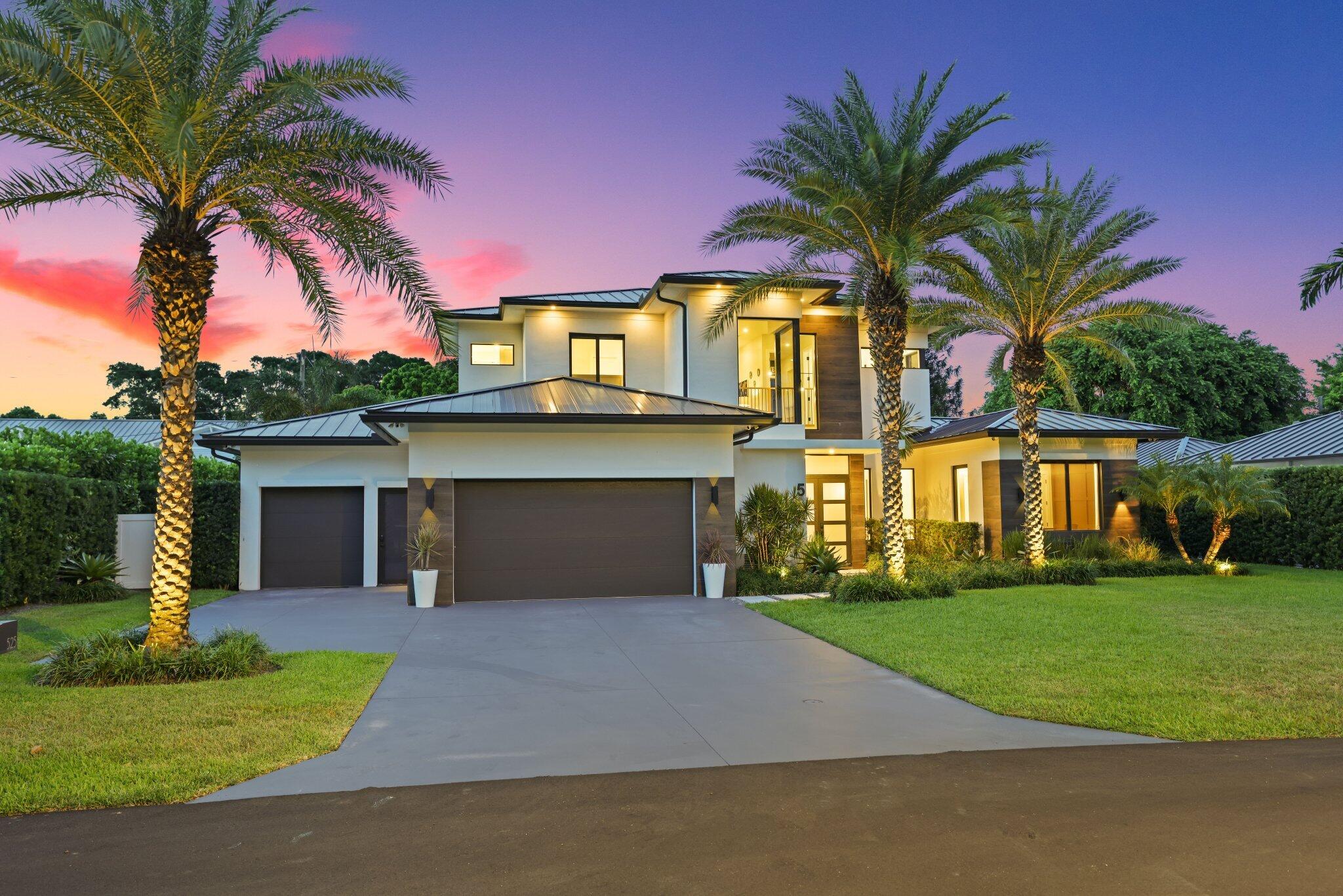 525 Whispering Pines, Boynton Beach FL 33435