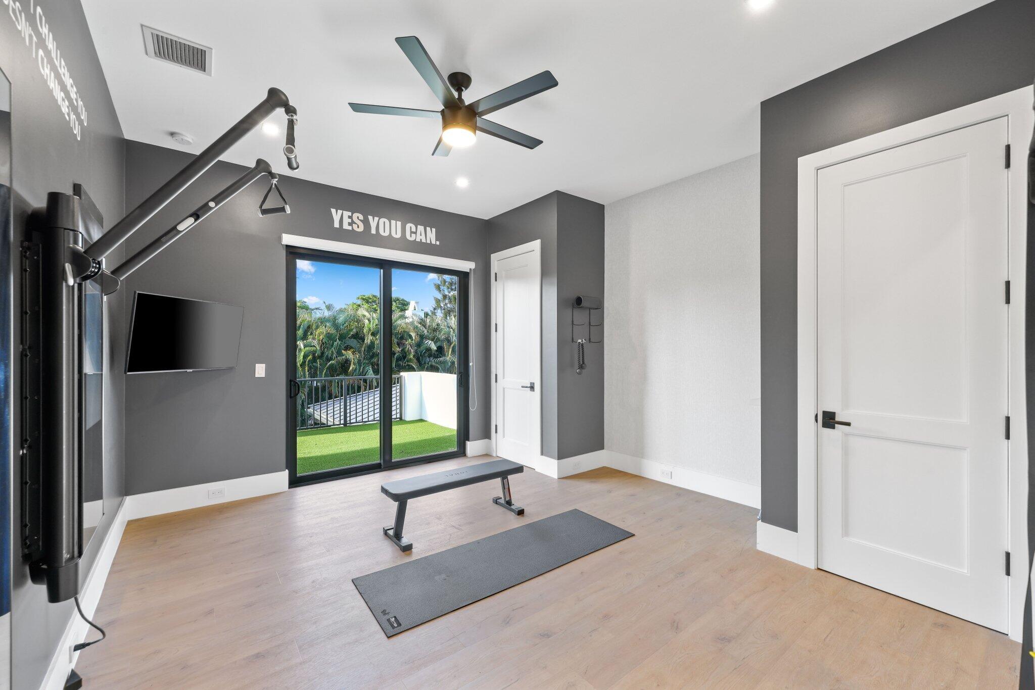 525 Whispering Pines, Boynton Beach FL 33435