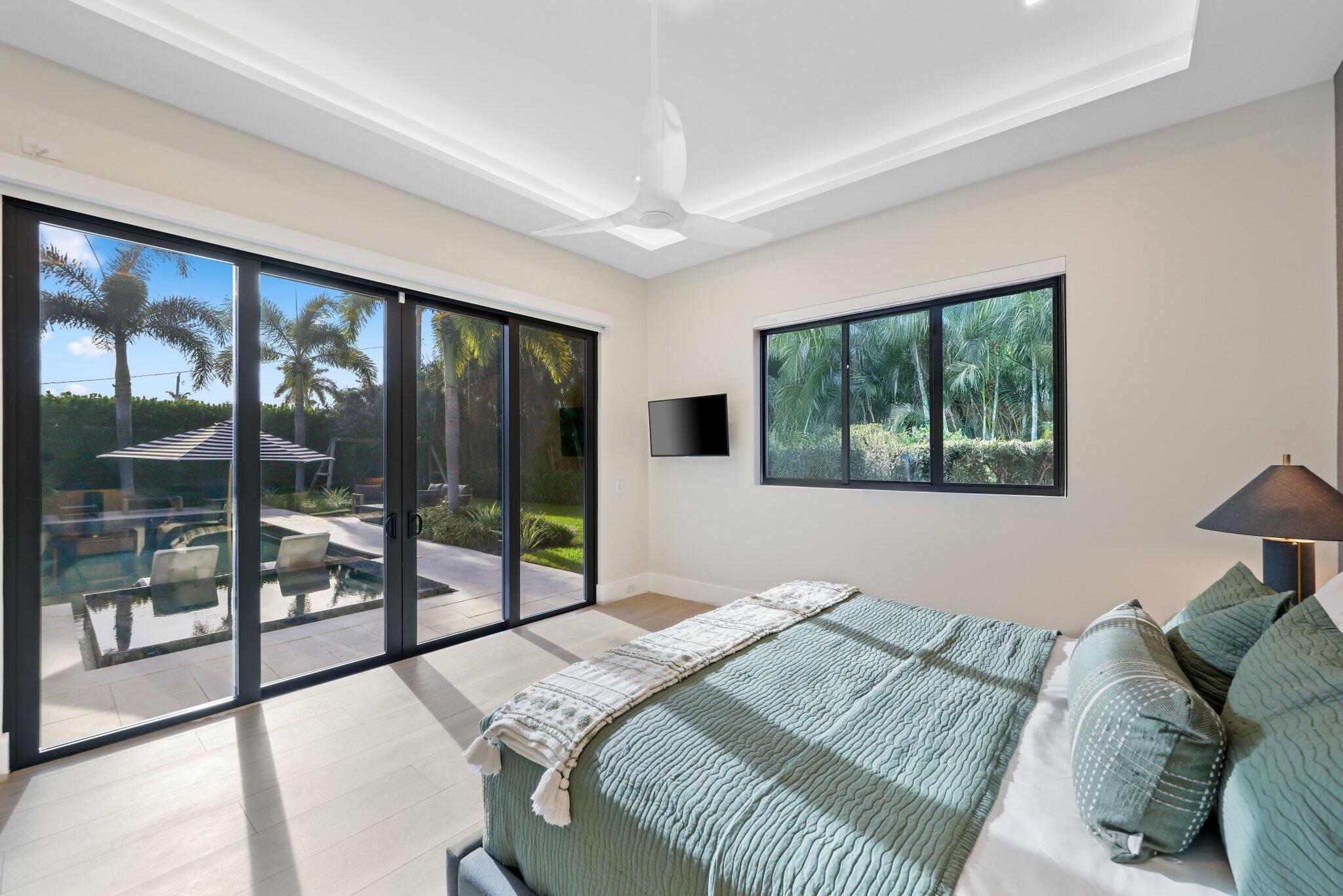 525 Whispering Pines, Boynton Beach FL 33435