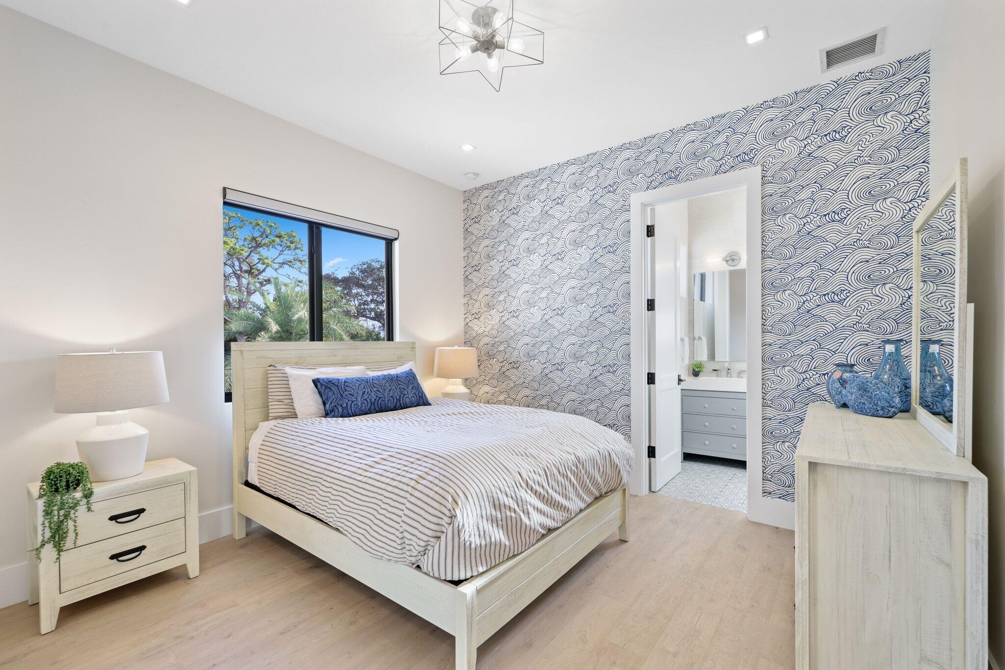 525 Whispering Pines, Boynton Beach FL 33435