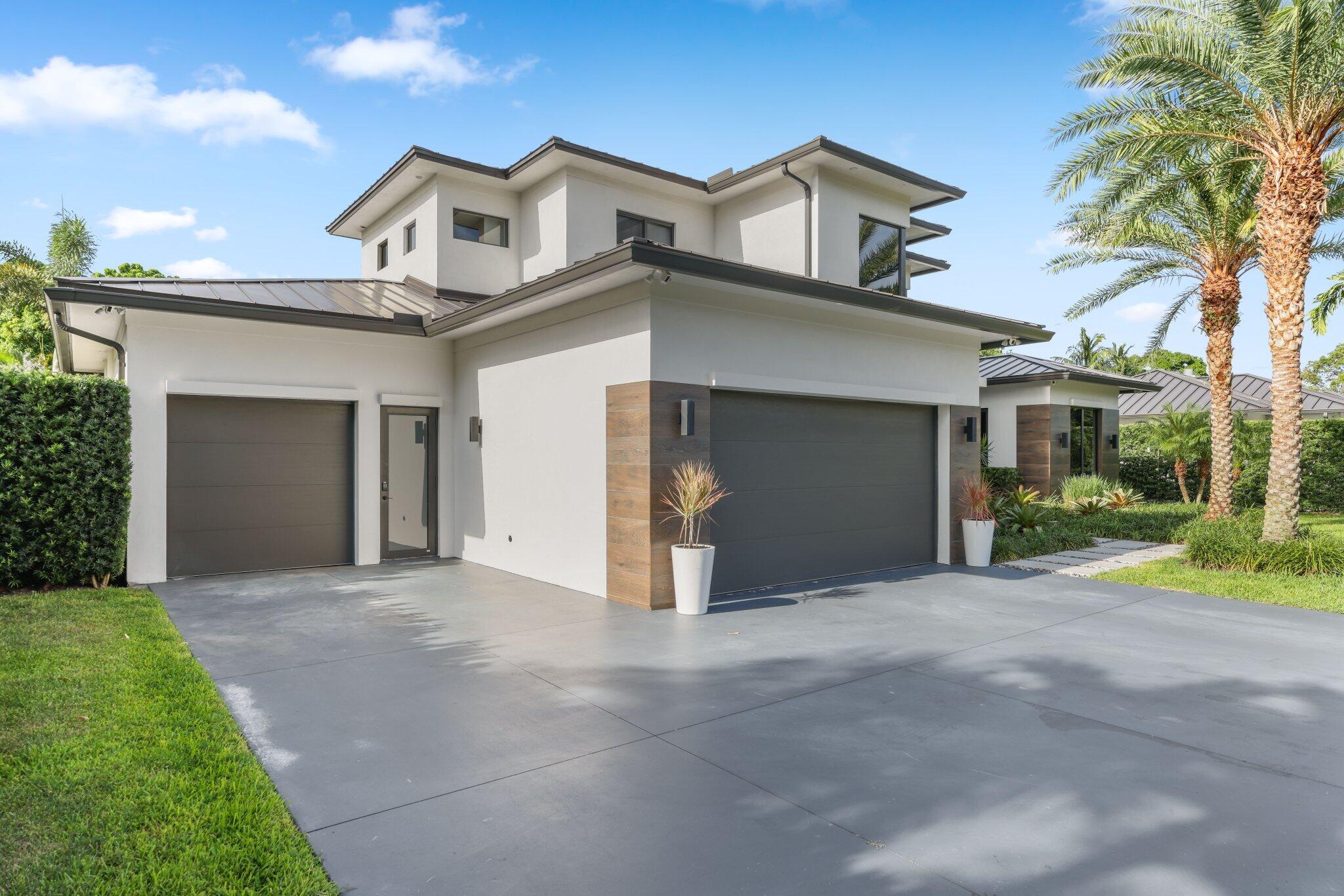525 Whispering Pines, Boynton Beach FL 33435