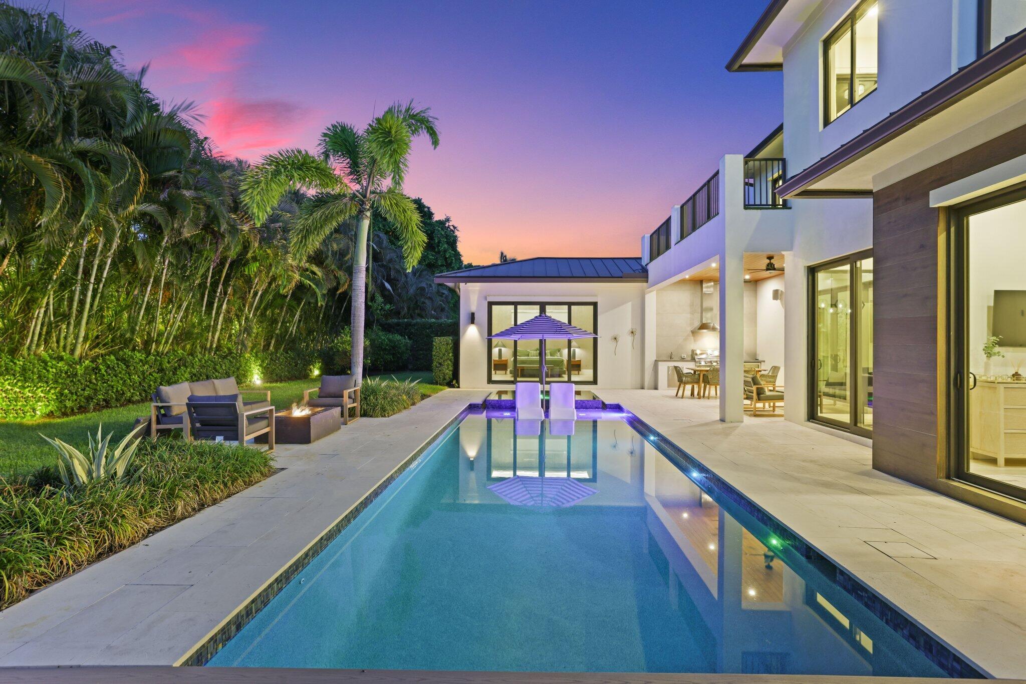 525 Whispering Pines, Boynton Beach FL 33435