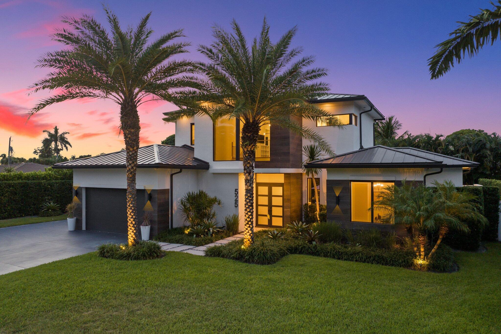 525 Whispering Pines, Boynton Beach FL 33435
