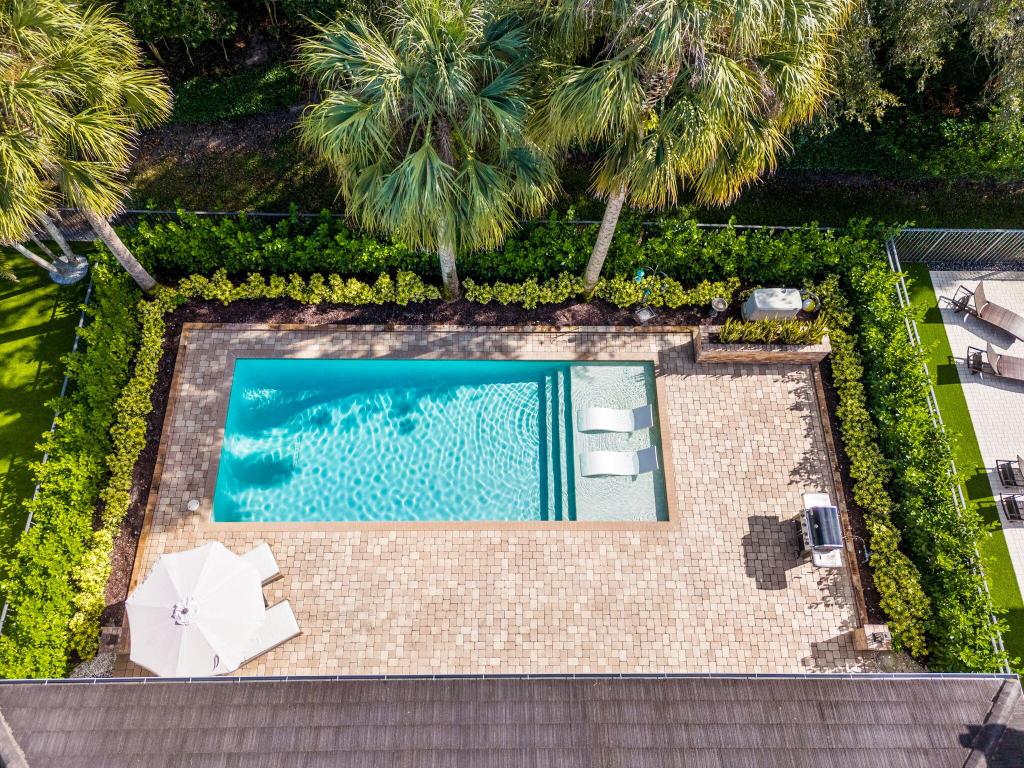 17814 Cadena, Boca Raton FL 33496
