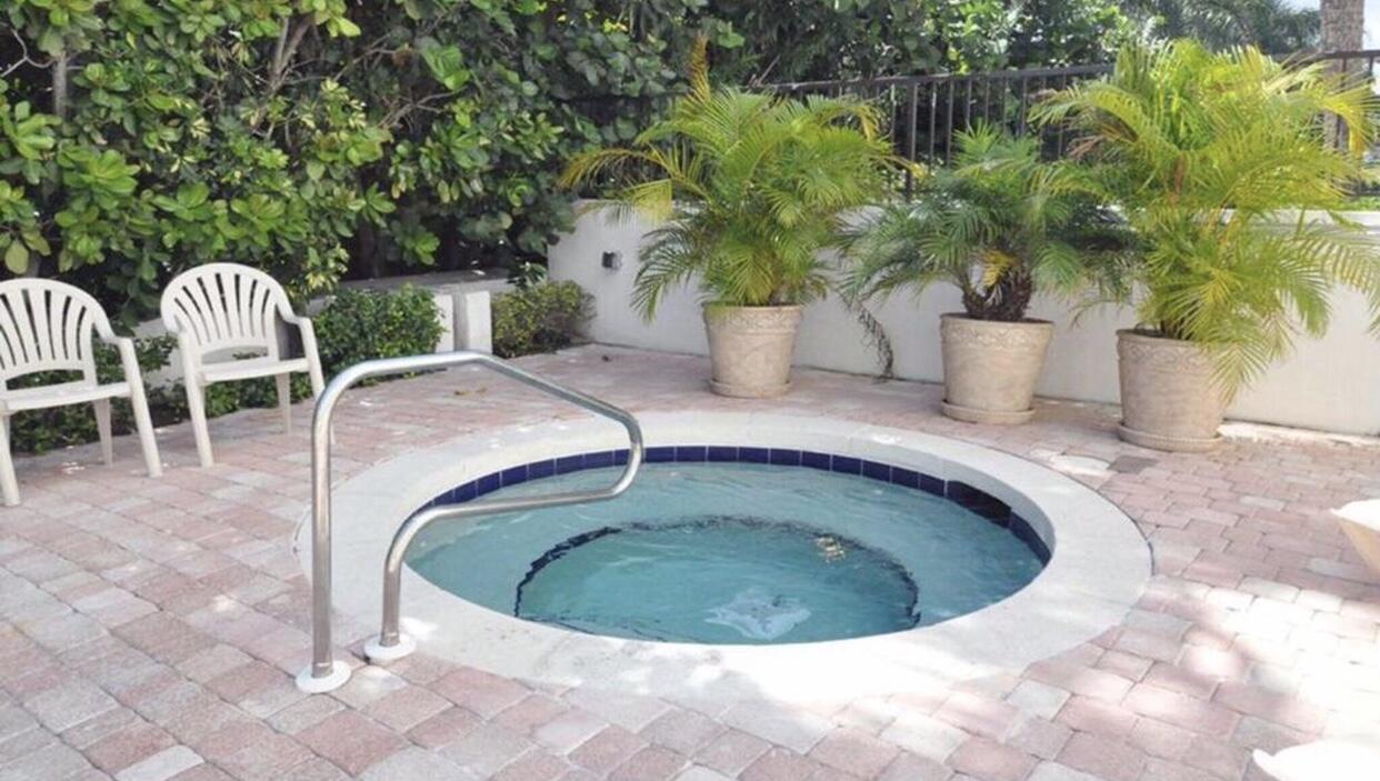 420 Celestial #303, Juno Beach FL 33408