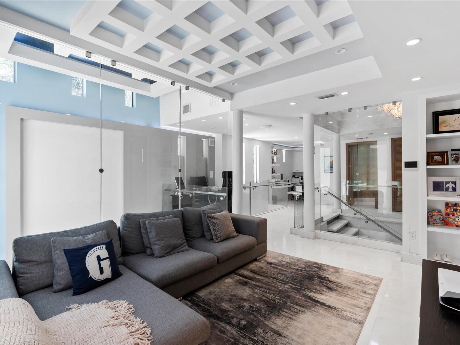 3917 S Le Jeune, Miami FL 33146