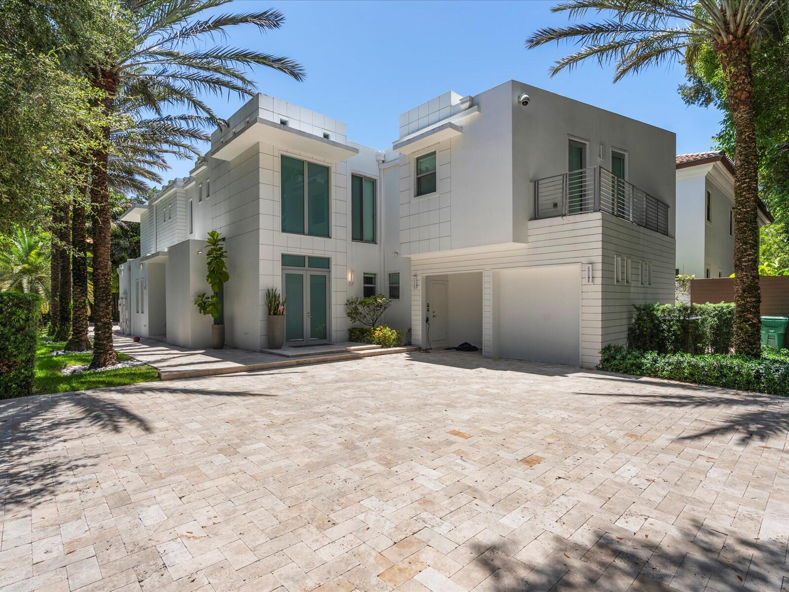 3917 S Le Jeune, Miami FL 33146