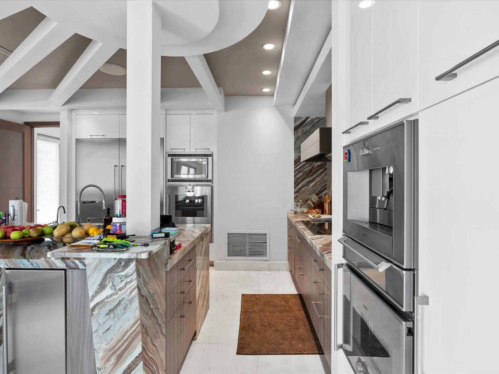 3917 S Le Jeune, Miami FL 33146