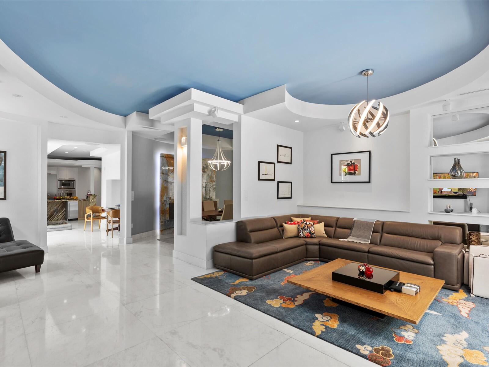 3917 S Le Jeune, Miami FL 33146