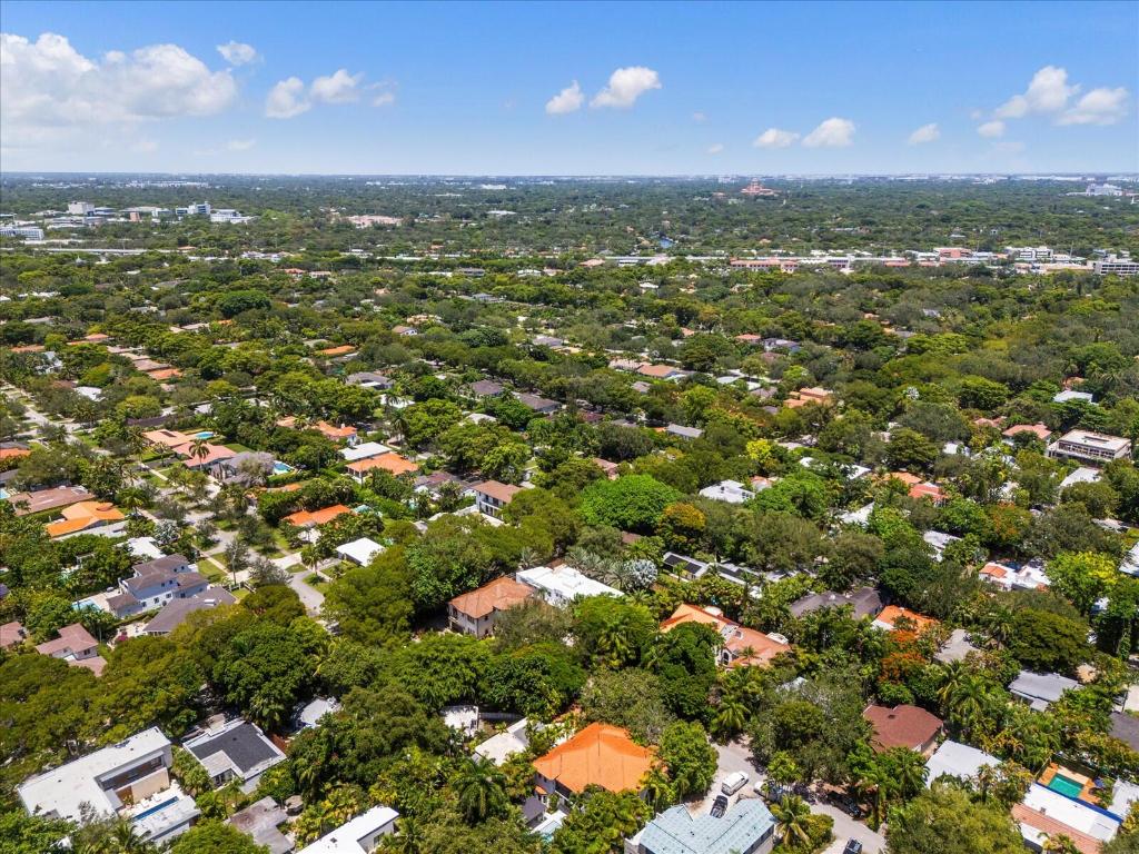 3917 S Le Jeune, Miami FL 33146