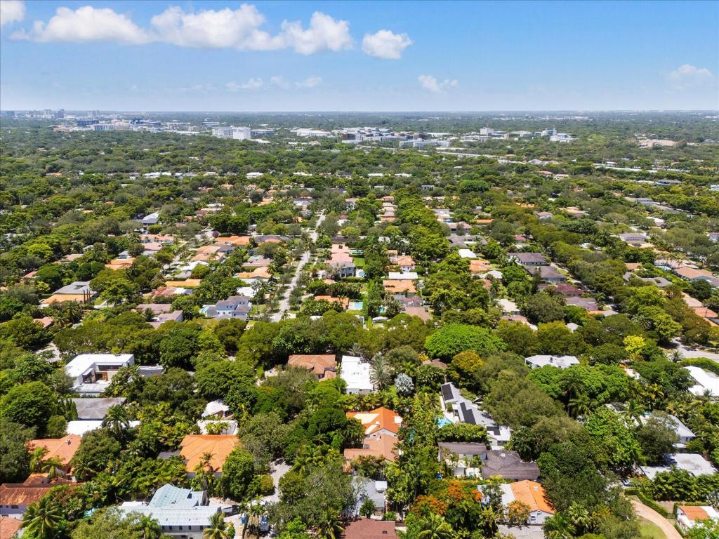 3917 S Le Jeune, Miami FL 33146