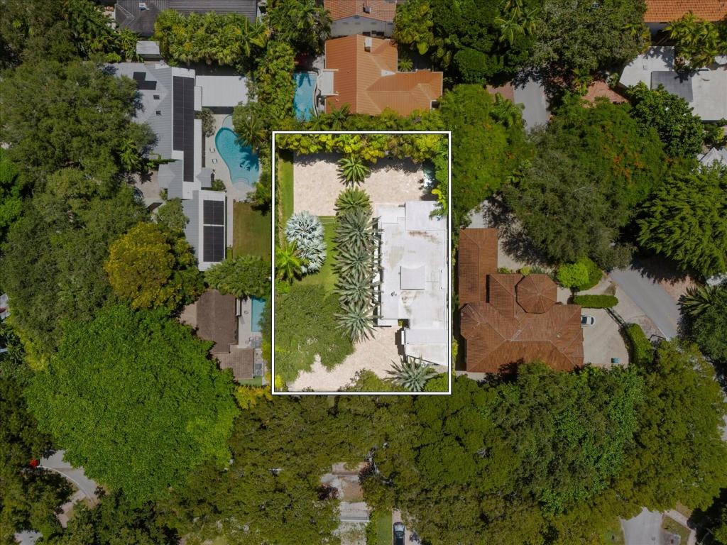 3917 S Le Jeune, Miami FL 33146