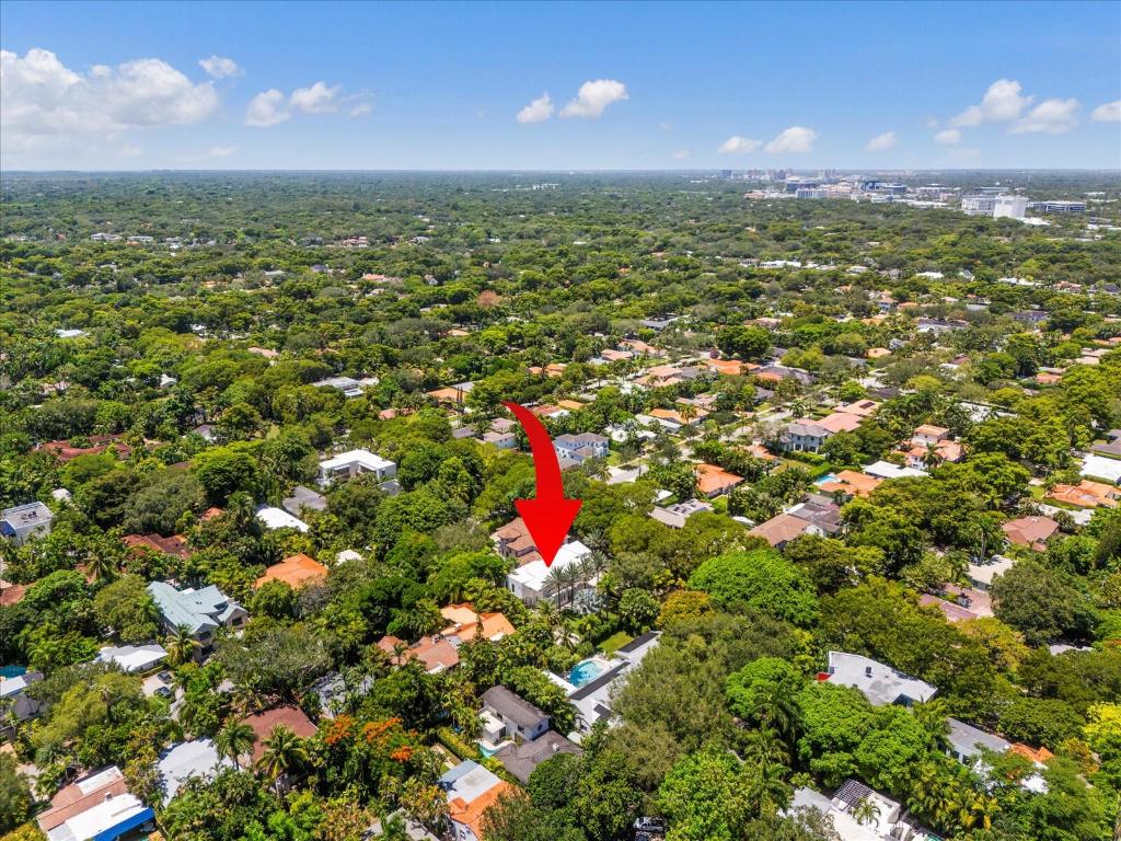 3917 S Le Jeune, Miami FL 33146