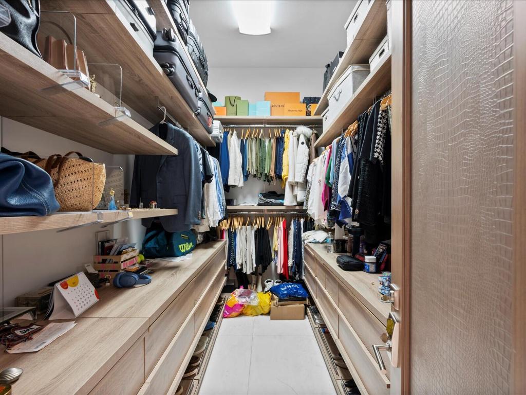 3917 S Le Jeune, Miami FL 33146