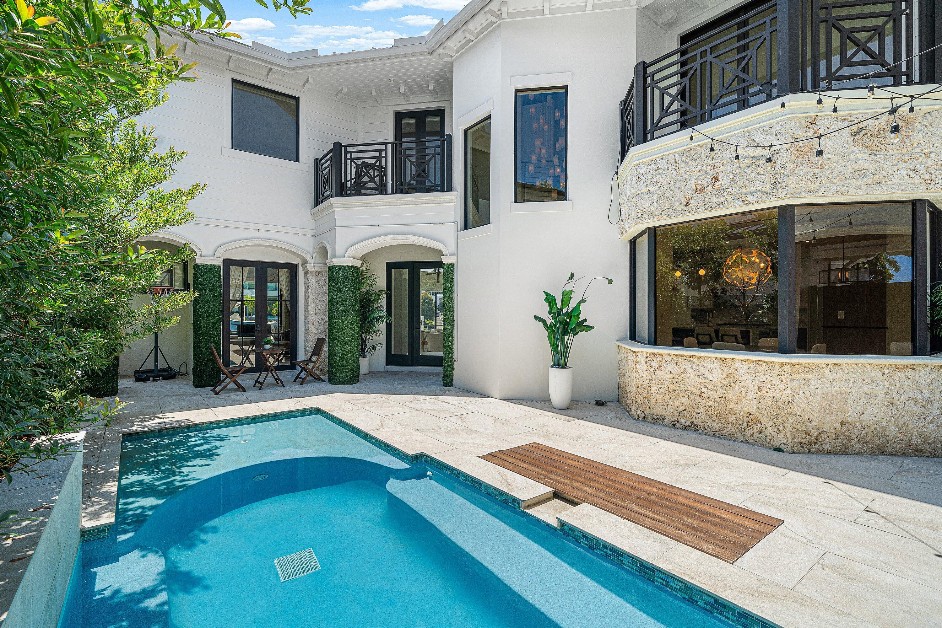 662 Boca Marina, Boca Raton FL 33487