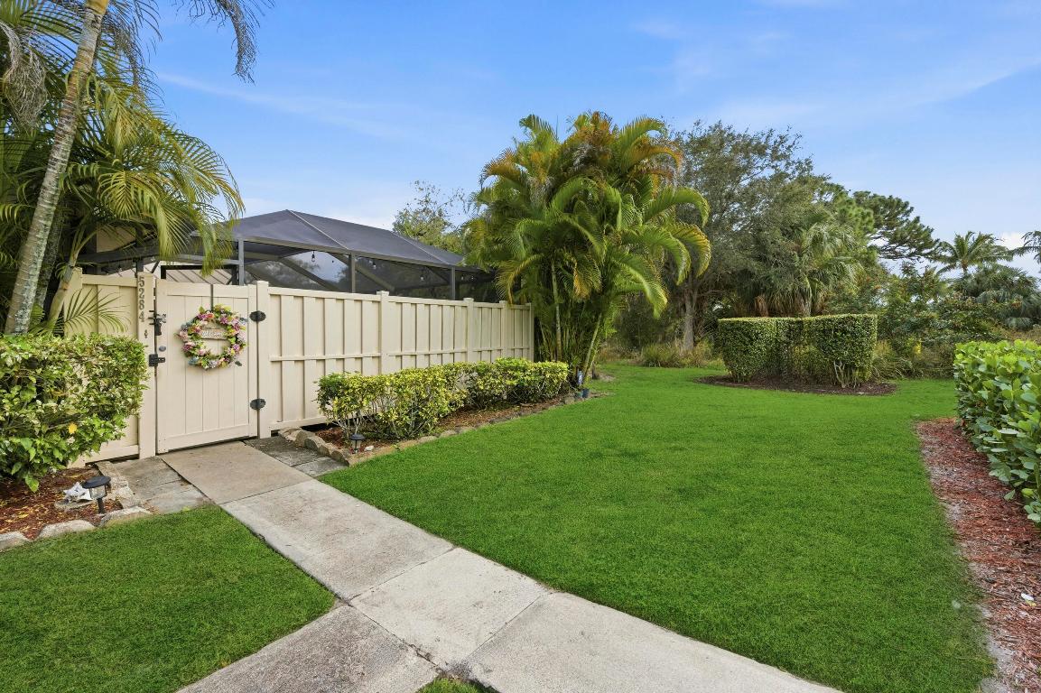 5284 Eagle Lake, Palm Beach Gardens FL 33418