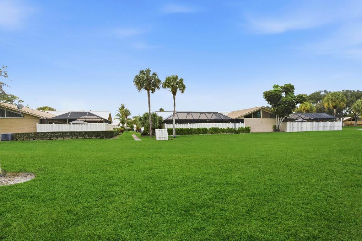 5284 Eagle Lake, Palm Beach Gardens FL 33418