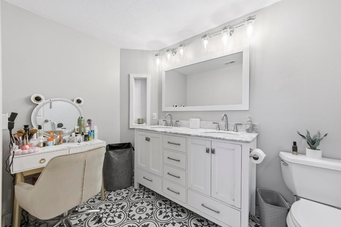 5284 Eagle Lake, Palm Beach Gardens FL 33418
