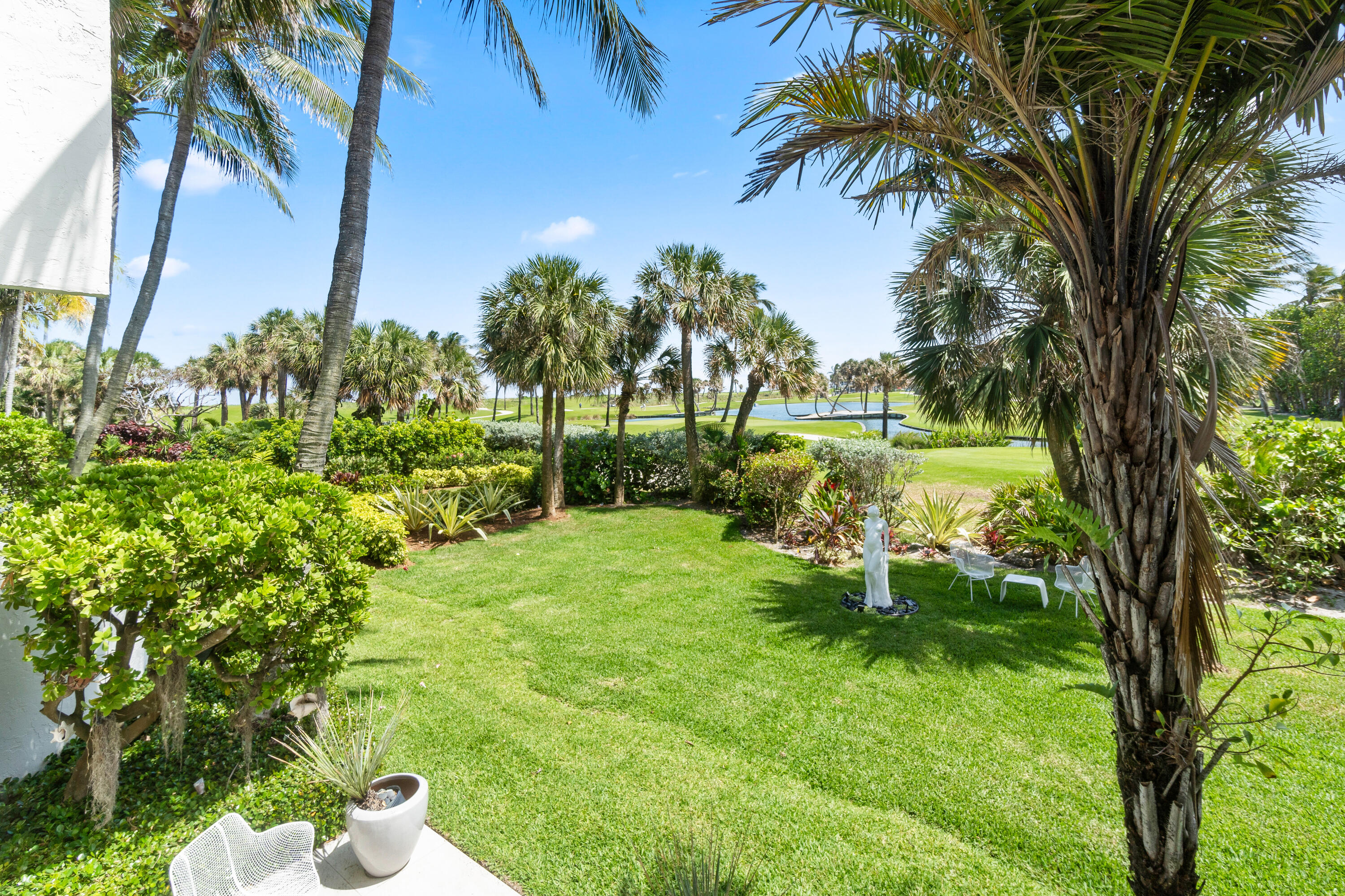2335 S Ocean #C9, Palm Beach FL 33480