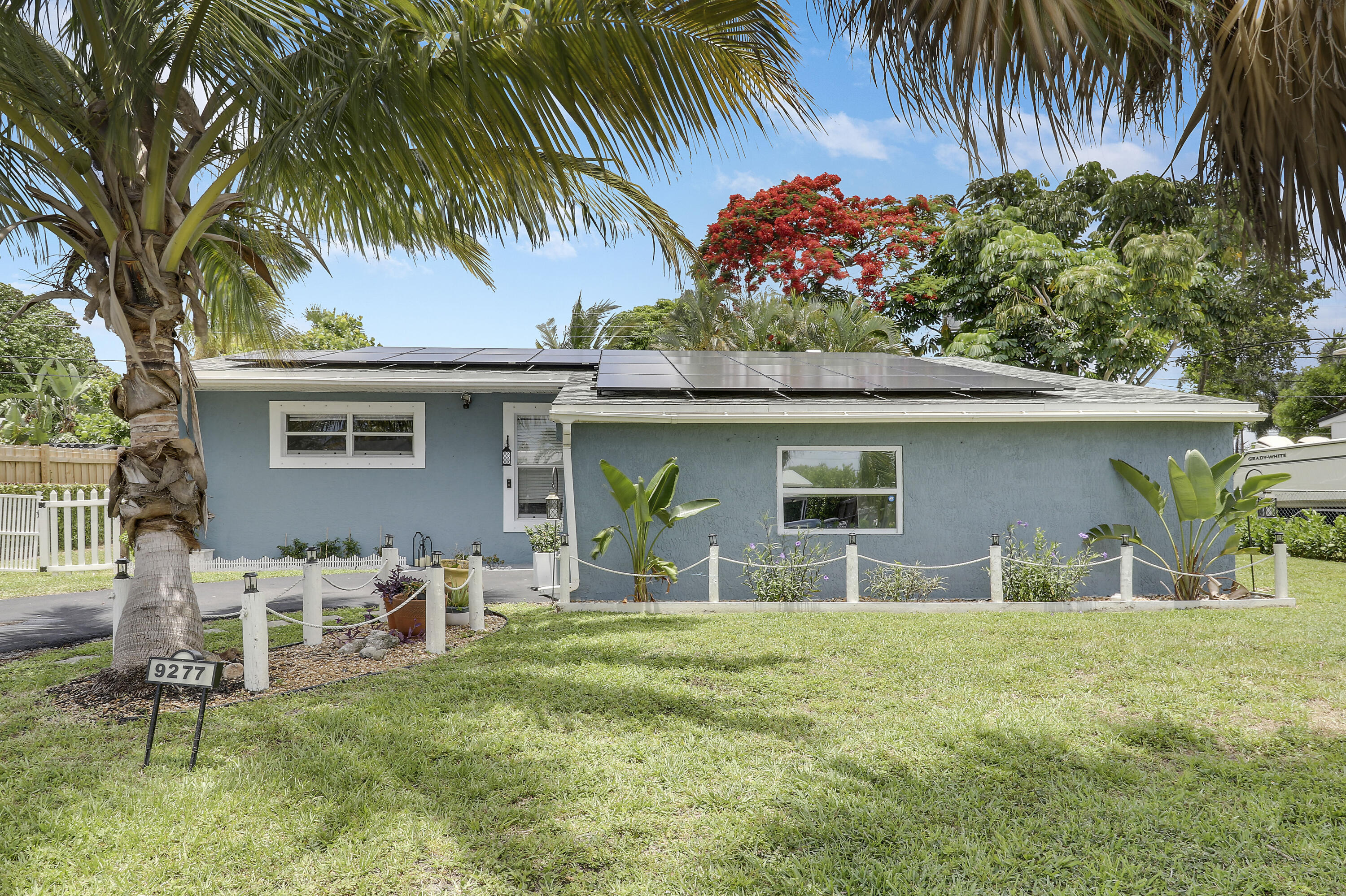 9277 Bloomfield, Palm Beach Gardens FL 33410