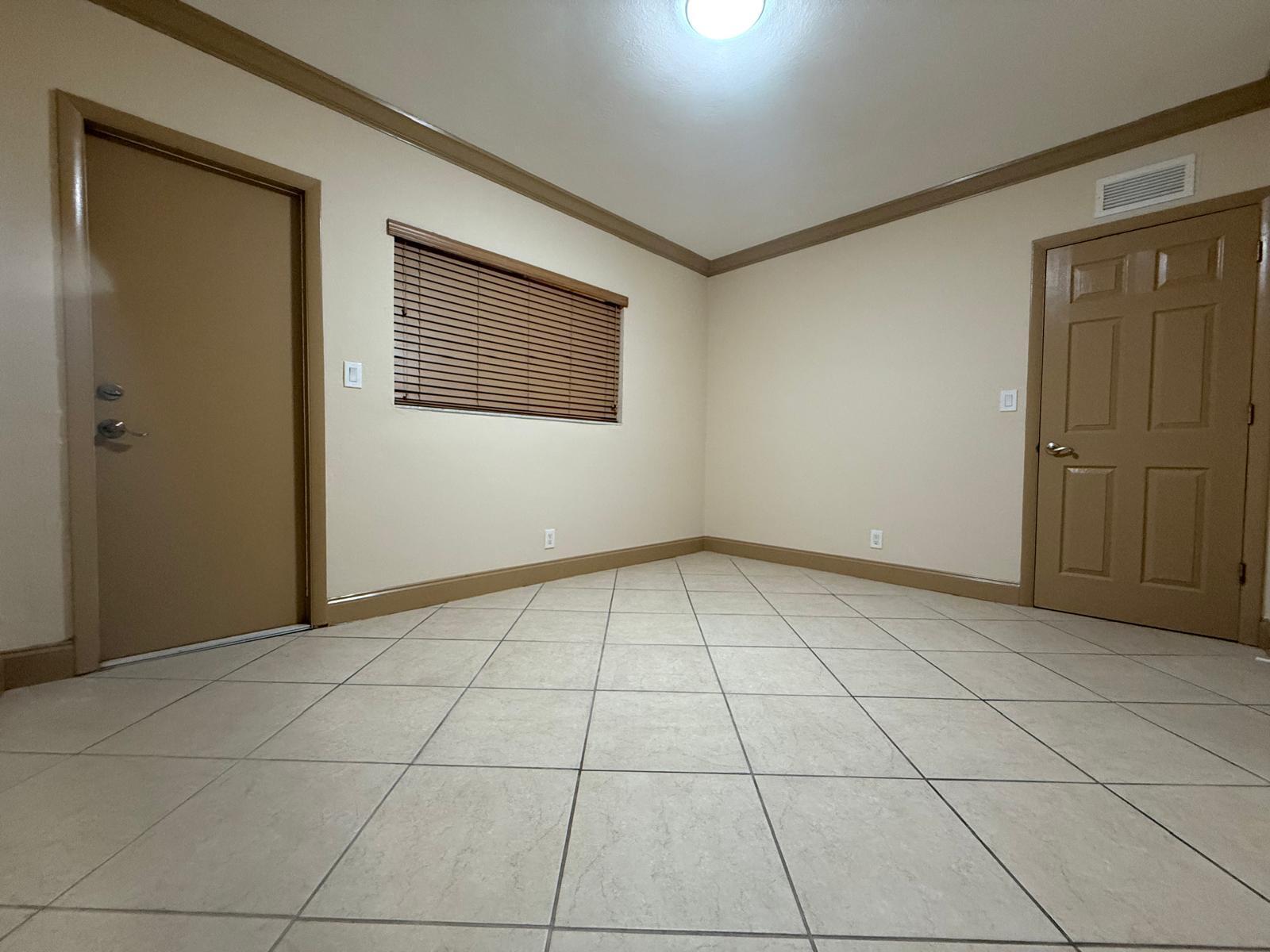 744 NE 14th #12, Fort Lauderdale FL 33304