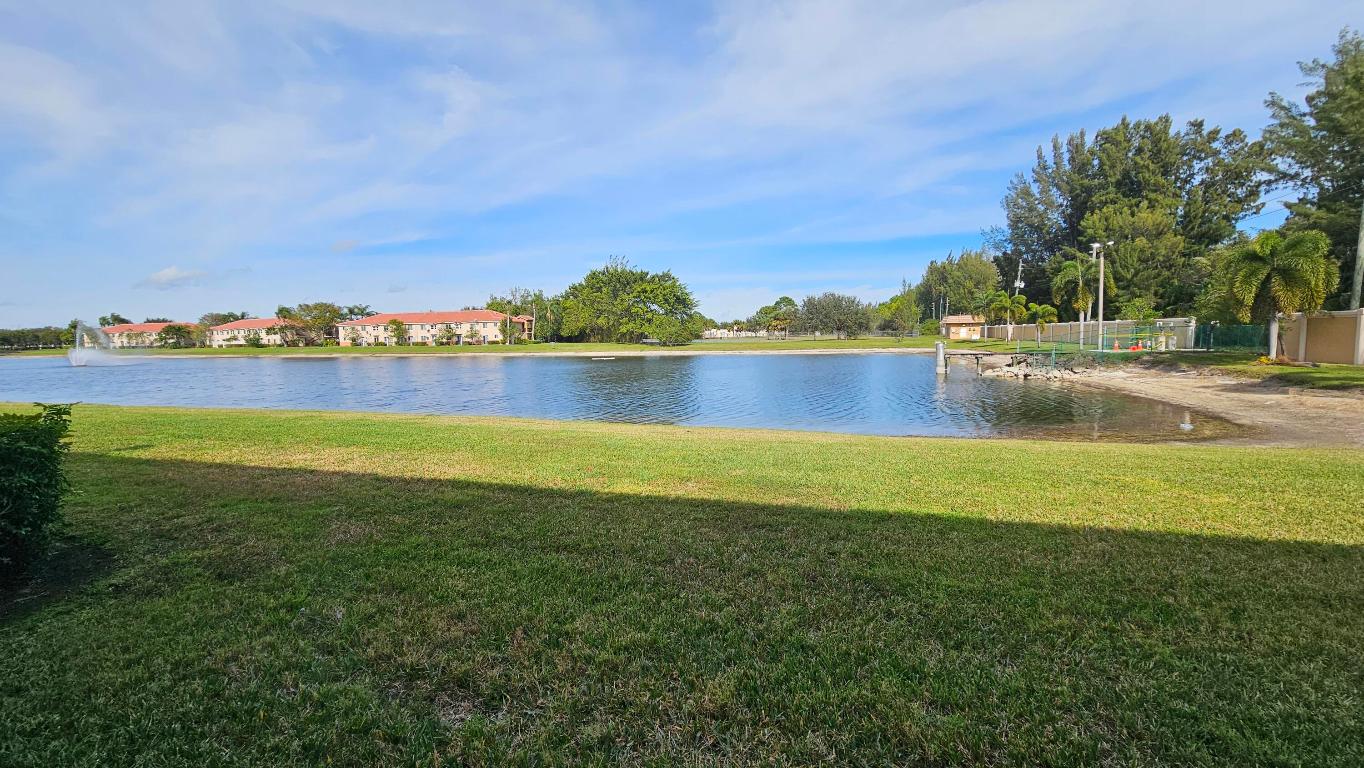 6087 Eaton, West Palm Beach FL 33411