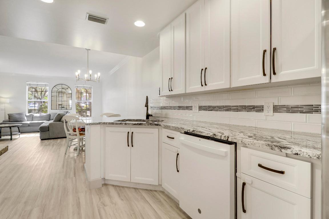 112 Wentworth, Jupiter FL 33458