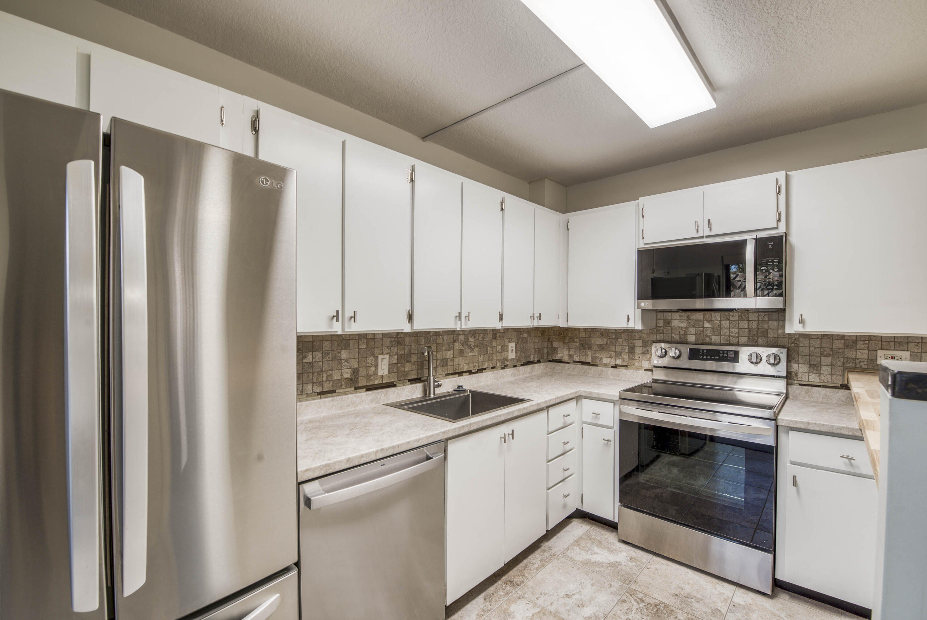 1607 16th, Palm Beach Gardens FL 33418