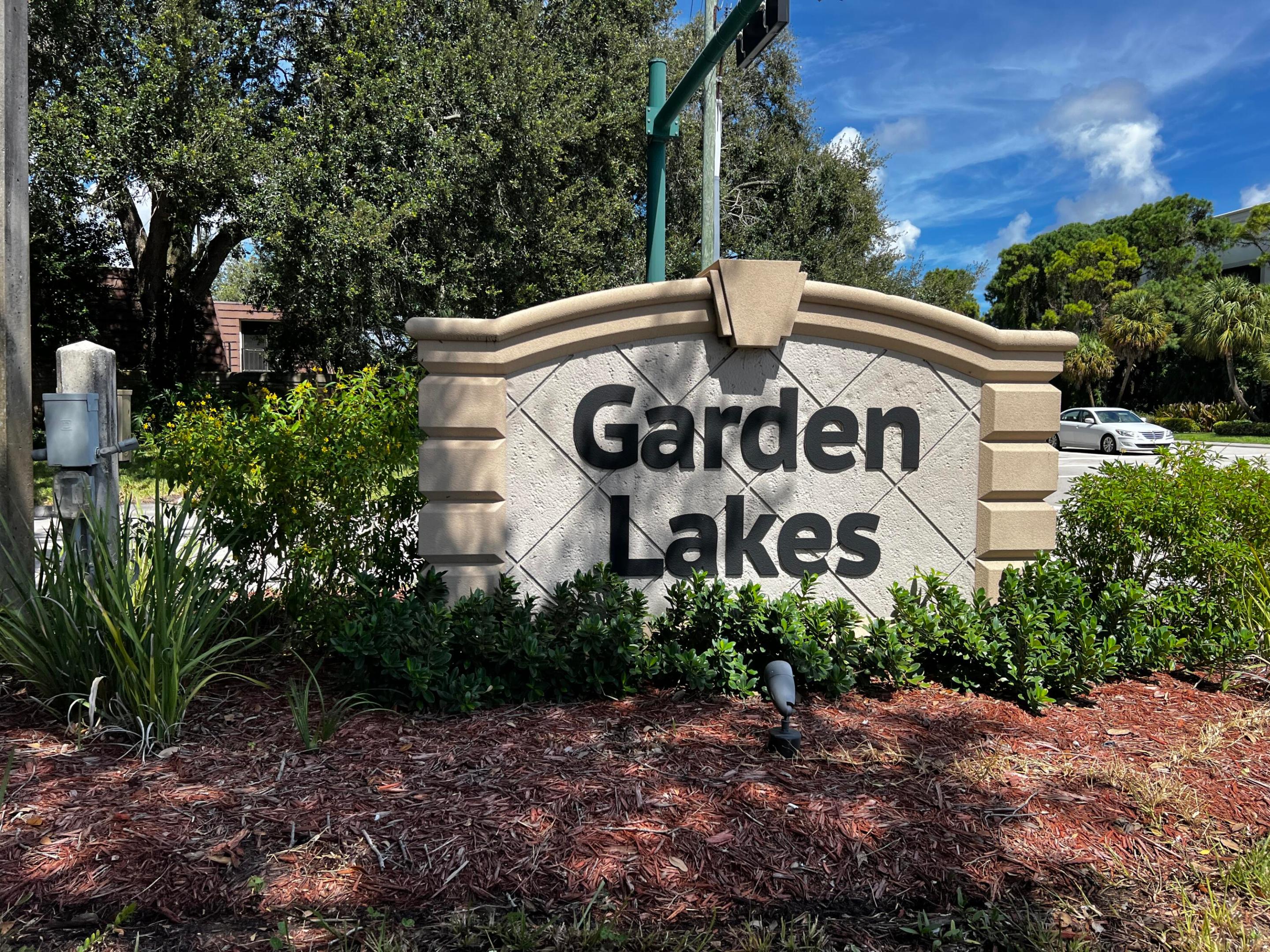 1607 16th, Palm Beach Gardens FL 33418