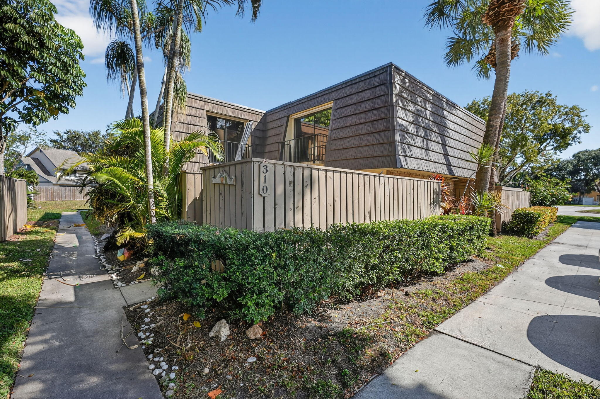 310 3rd, Palm Beach Gardens FL 33410
