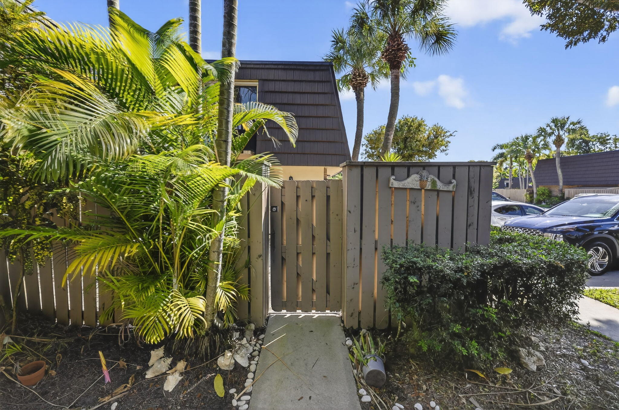 310 3rd, Palm Beach Gardens FL 33410