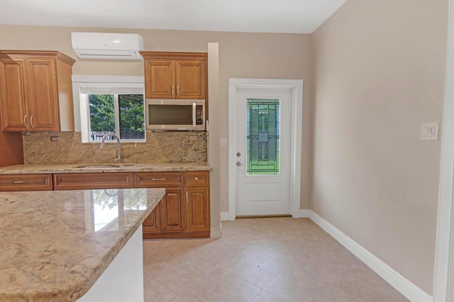 4500 SW 25th, Dania Beach FL 33312