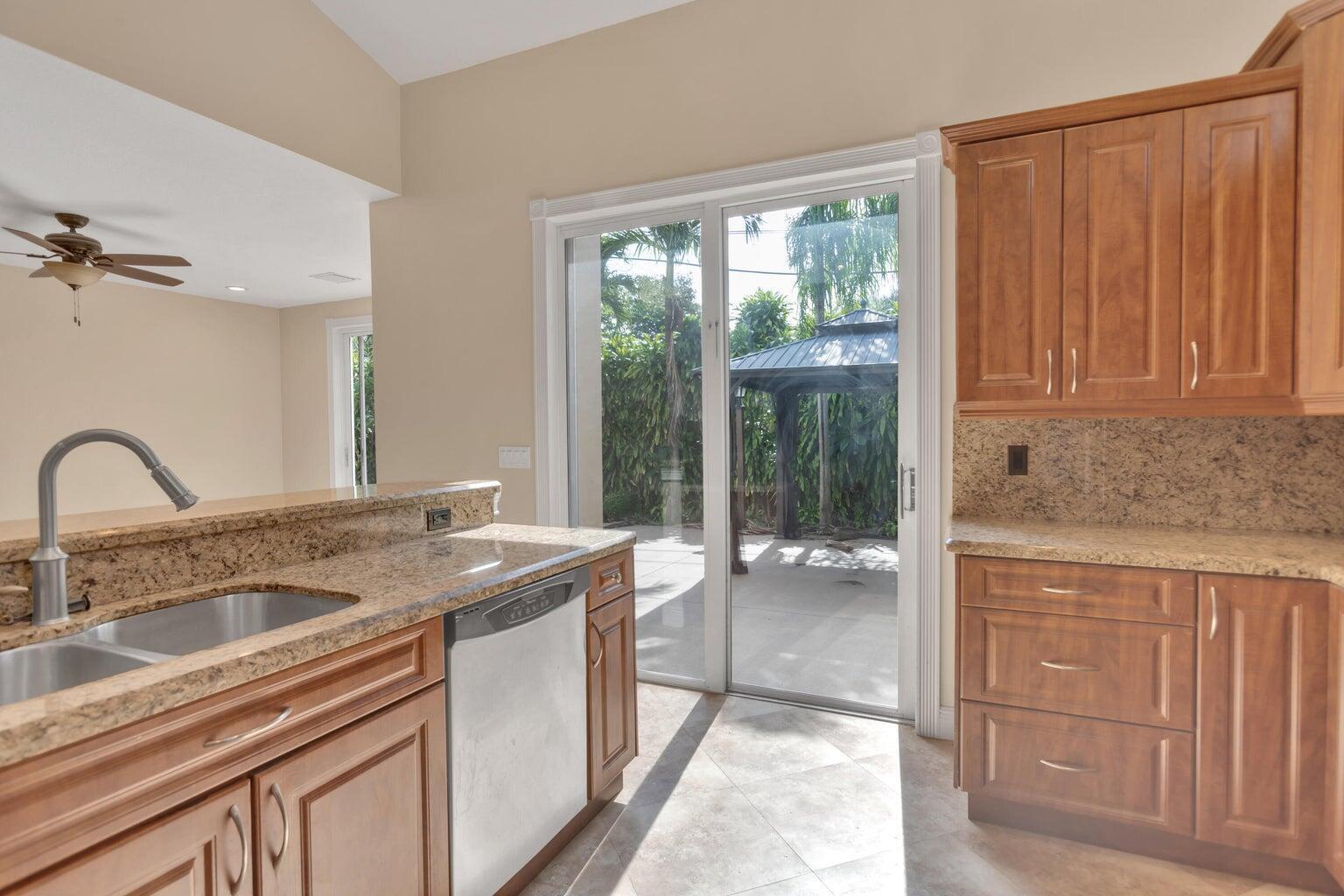 4500 SW 25th, Dania Beach FL 33312