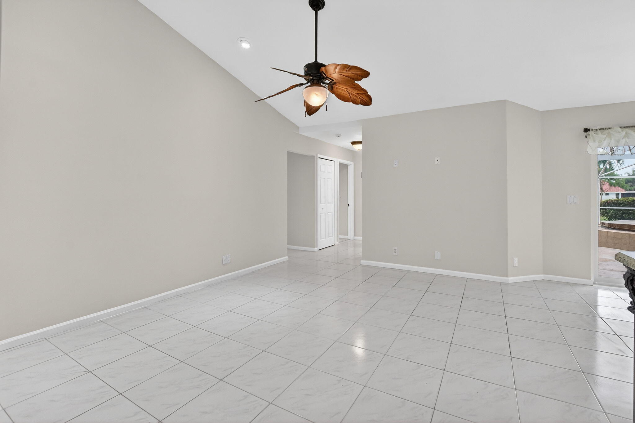 10194 Canoe Brook, Boca Raton FL 33498