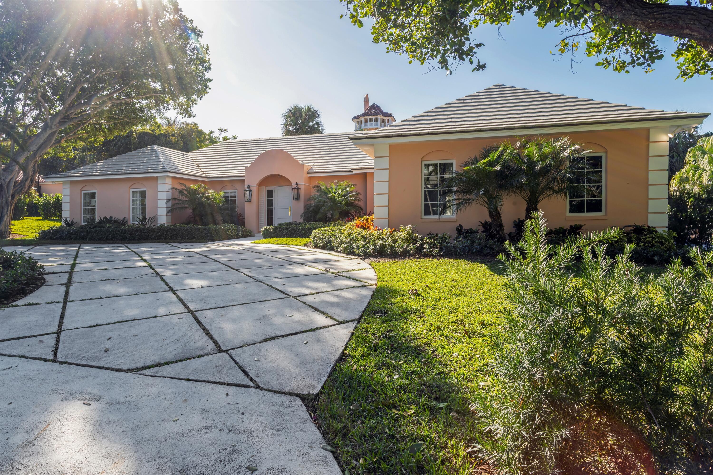124 Woodbridge, Palm Beach FL 33480