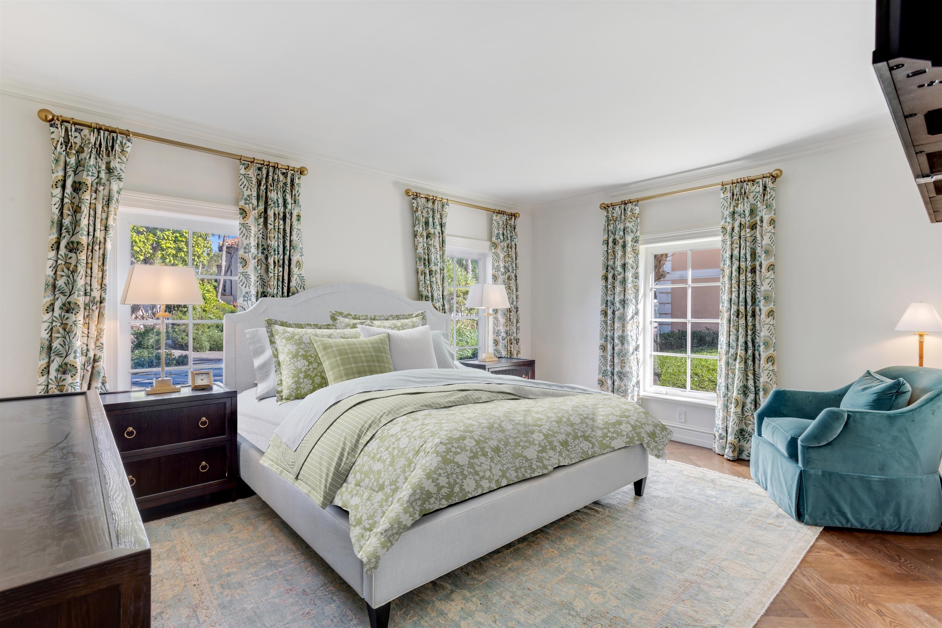 124 Woodbridge, Palm Beach FL 33480
