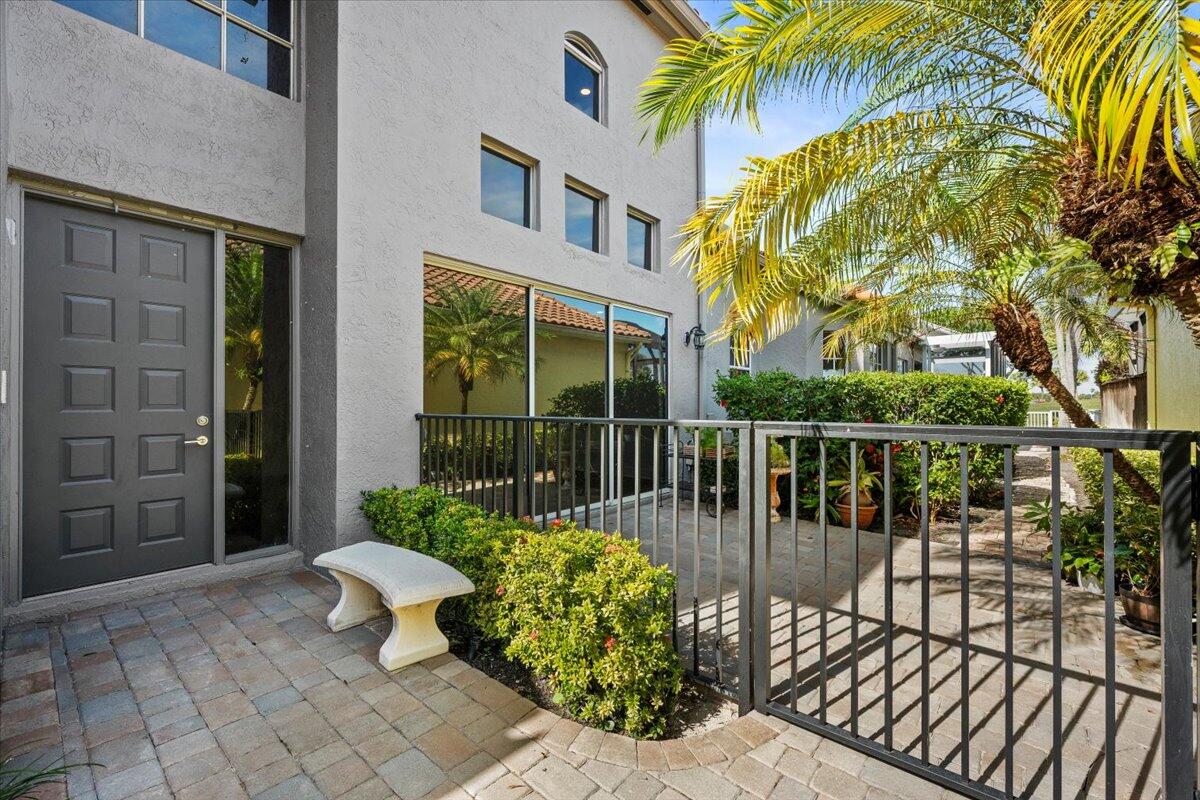 10375 Osprey, West Palm Beach FL 33412